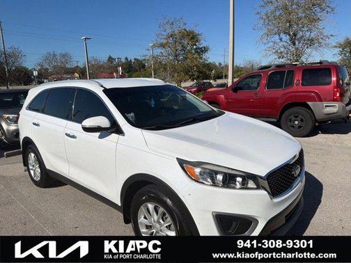 2017 Kia Sorento LX