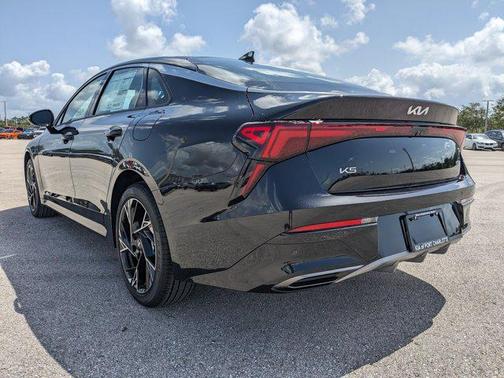 2025 Kia K5 GT-Line