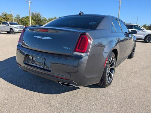 2017 Chrysler 300 S