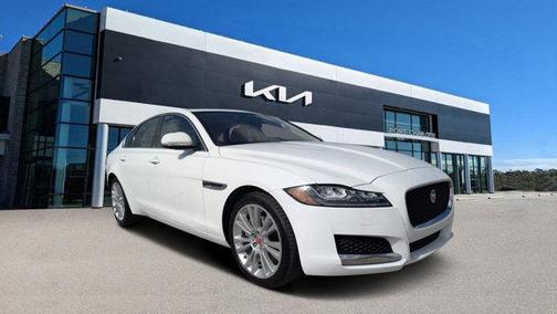 2018 Jaguar XF 25t Prestige