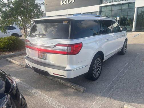 White Platinum Metallic Tri-Coat 2019 Lincoln Navigator L Reserve