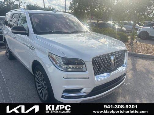 White Platinum Metallic Tri-Coat 2019 Lincoln Navigator L Reserve