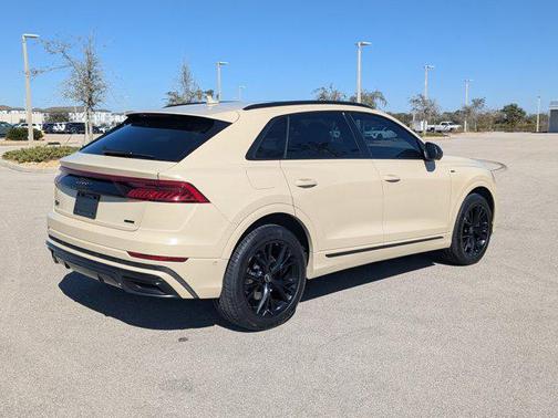 2023 Audi Q8 55 Premium Plus