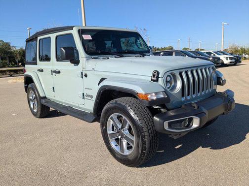 2023 Jeep Wrangler 4-Door Sahara 4x4