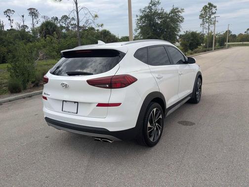 Dazzling White 2019 Hyundai TUCSON Sport