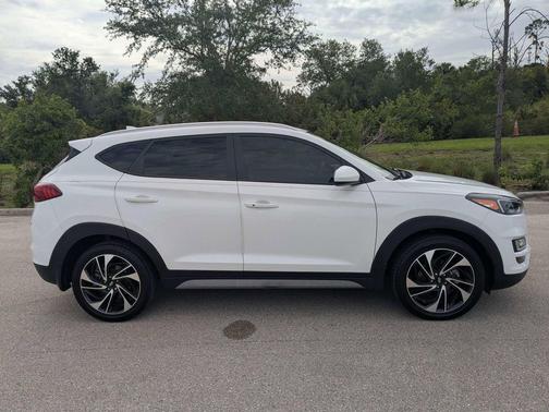 Dazzling White 2019 Hyundai TUCSON Sport