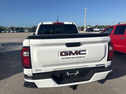 Summit White 2024 GMC Canyon Elevation