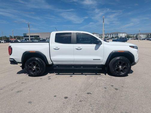 2024 GMC Canyon Elevation