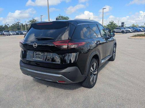 Super Black 2023 Nissan Rogue SL