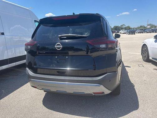 Super Black 2023 Nissan Rogue SL