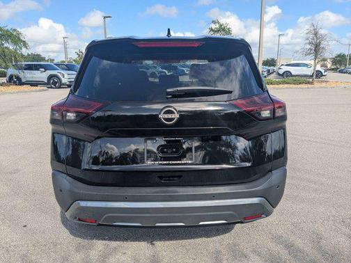 Super Black 2023 Nissan Rogue SL