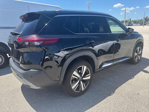 Super Black 2023 Nissan Rogue SL
