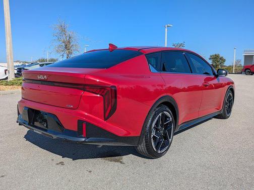 2025 Kia K4 GT-Line