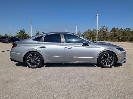 2020 Hyundai SONATA Limited