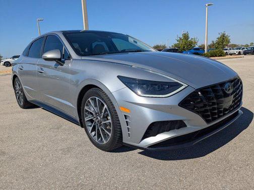 2020 Hyundai SONATA Limited