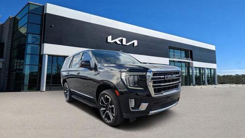 2022 GMC Yukon SLT