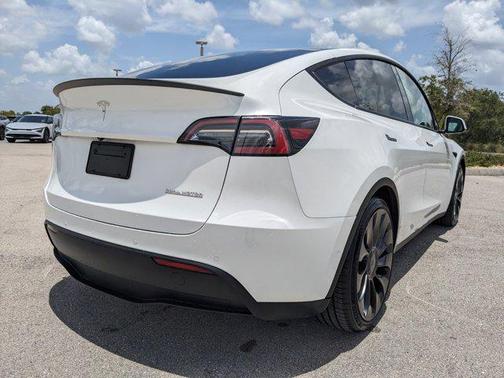 2021 Tesla Model Y Performance Dual Motor All-Wheel Drive