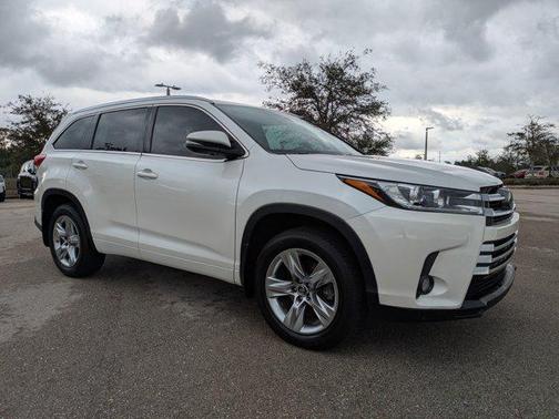 2017 Toyota Highlander Limited