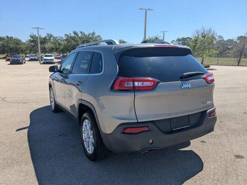 Light Brownstone Pearlcoat 2018 Jeep Cherokee Latitude Plus