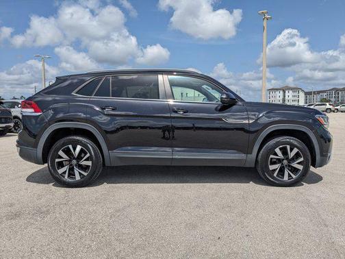 2020 Volkswagen Atlas Cross Sport 2.0T SE