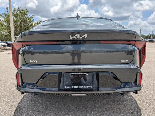 2025 Kia K4 GT-Line