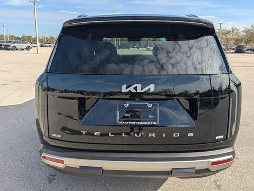Ebony Black 2027 Kia Telluride Hybrid EX