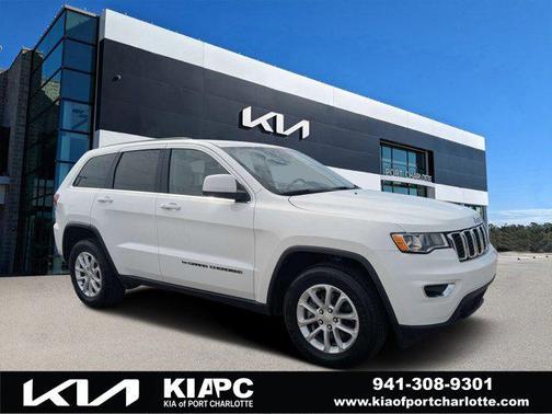 Bright White Clearcoat 2022 Jeep Grand Cherokee Laredo