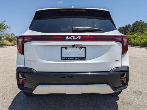 2025 Kia Seltos EX