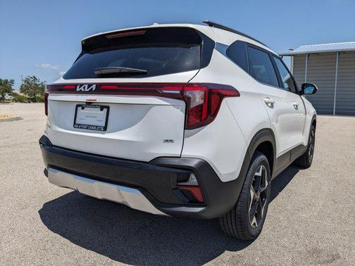 2025 Kia Seltos EX