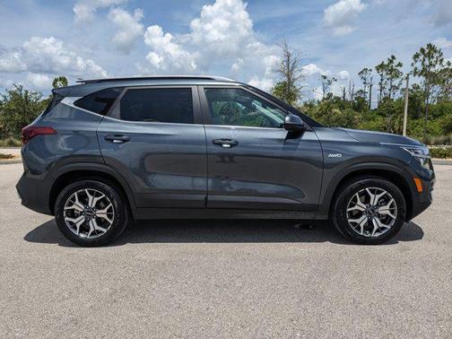 2023 Kia Seltos EX