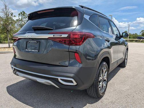 2023 Kia Seltos EX