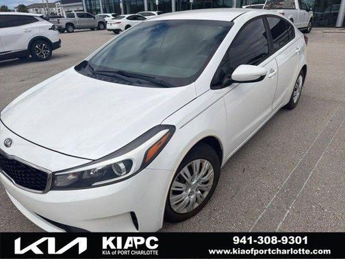 Snow White Pearl 2018 Kia Forte LX