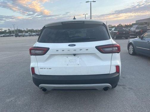 Oxford White 2024 Ford Escape Active