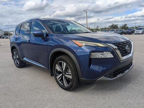 2022 Nissan Rogue SL