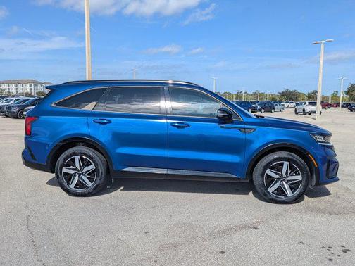 2022 Kia Sorento S