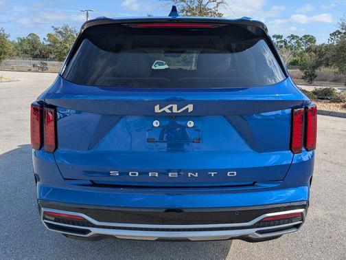 2022 Kia Sorento S