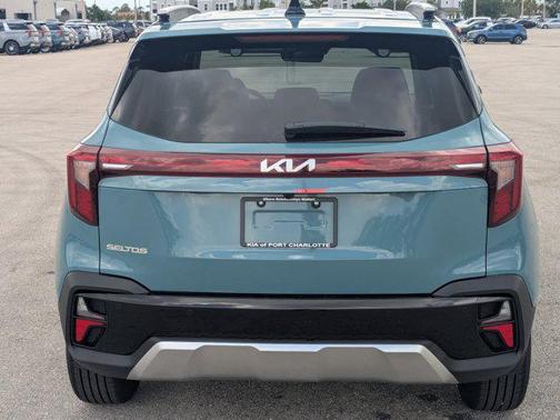 Pluton Blue 2026 Kia Seltos EX