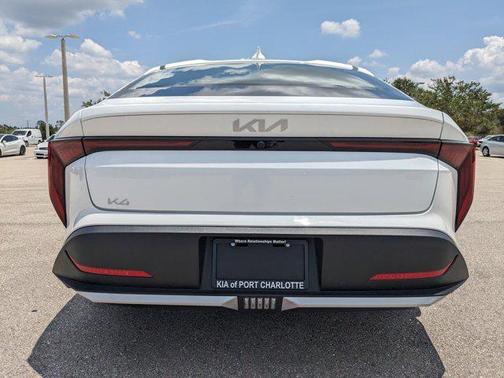 2025 Kia K4 EX