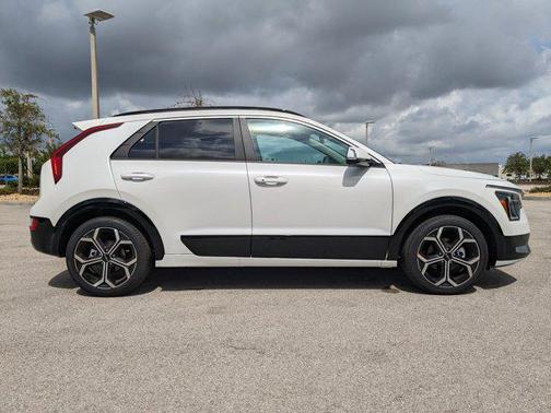 2025 Kia Niro Touring