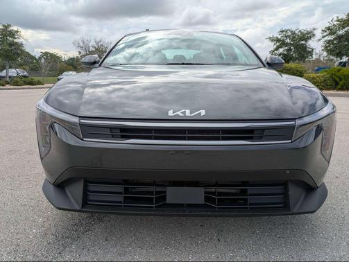 Interstellar Gray 2026 Kia K4 LXS