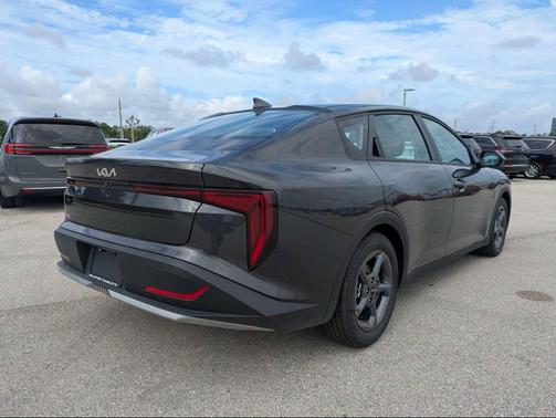 Interstellar Gray 2026 Kia K4 LXS