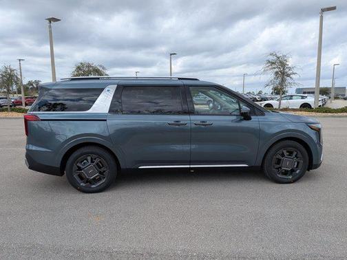 2026 Kia Carnival SX