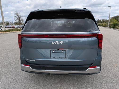 2026 Kia Carnival SX