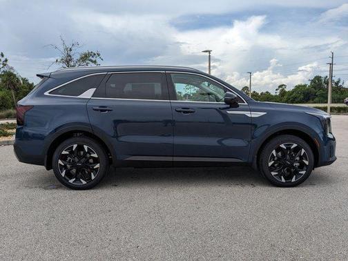 2025 Kia Sorento EX