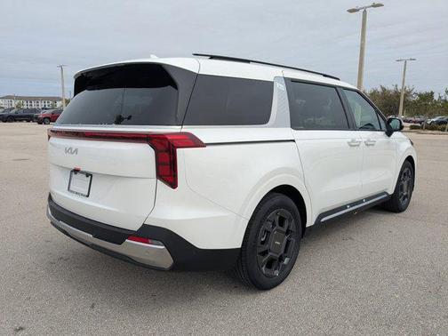 2026 Kia Carnival SX