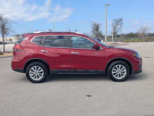 2017 Nissan Rogue SV