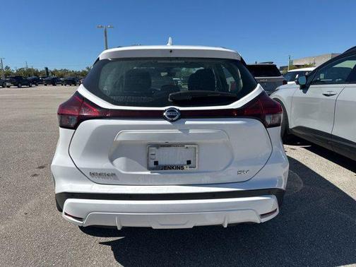 2021 Nissan Kicks SV