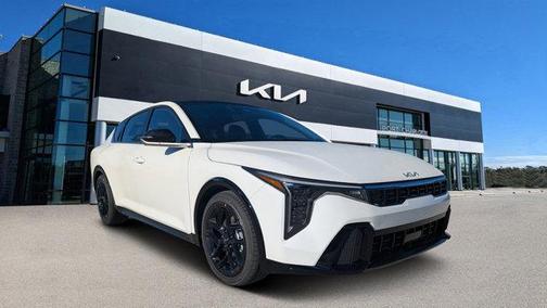 2025 Kia K4 GT-Line Turbo