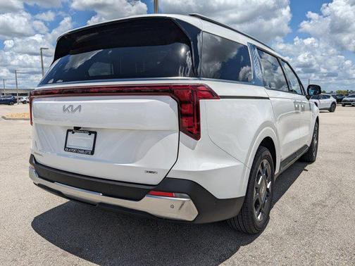 2026 Kia Carnival Hybrid SX