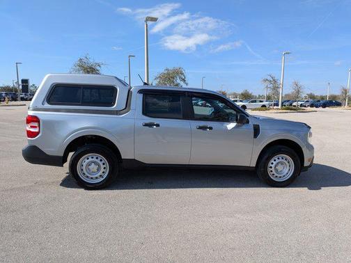 2023 Ford Maverick XL